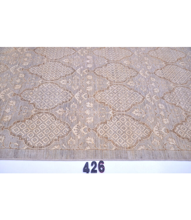 Gray, Pattern: Antique, Dimensions: 245 x 172 cm