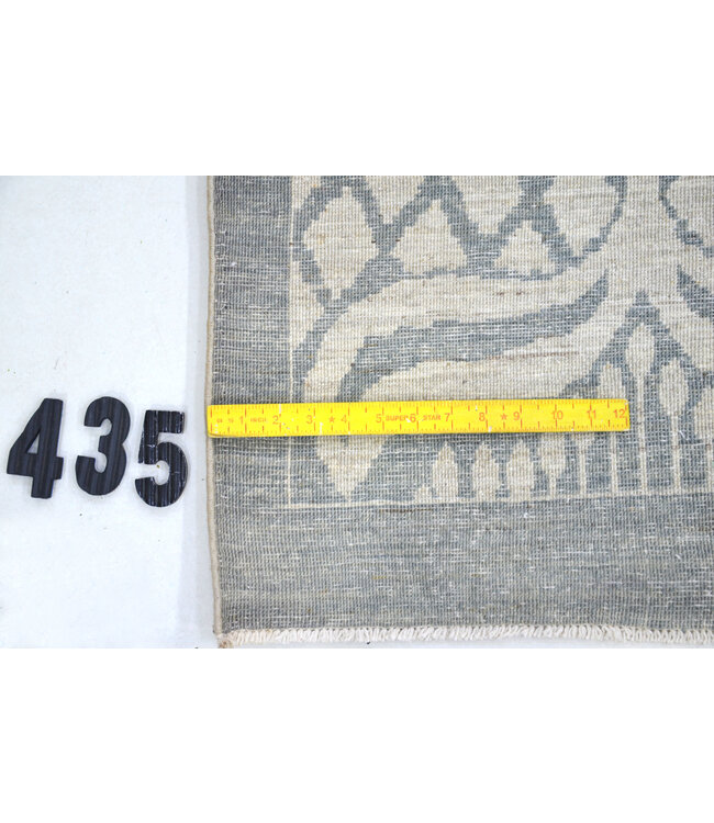 Gray, Pattern: Gabbeh, Dimensions: 305 x 231 cm