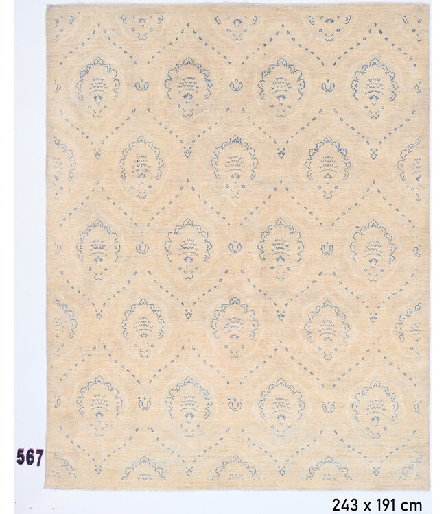 Sand-Colored Gabbeh 567 – Hand-Knotted Wool Rug with Subtle Pattern