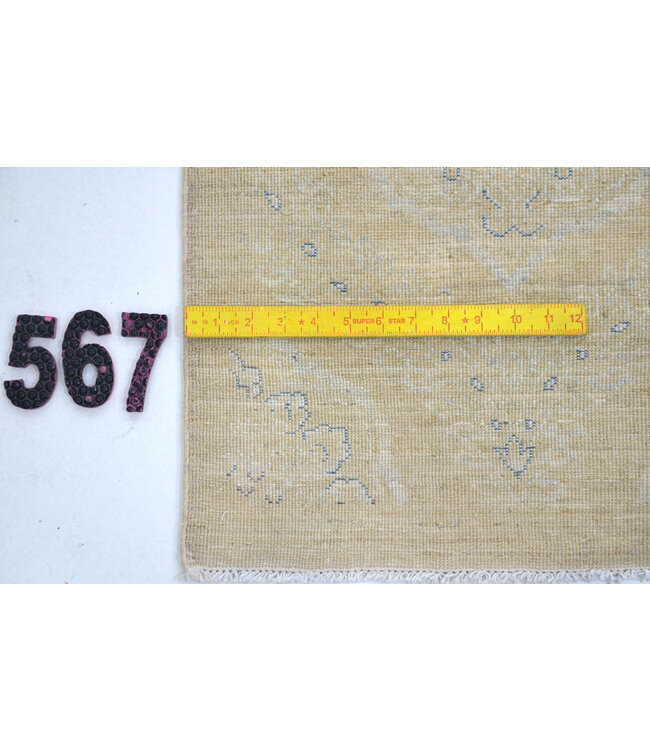 Sand-Colored Gabbeh 567 – Hand-Knotted Wool Rug with Subtle Pattern