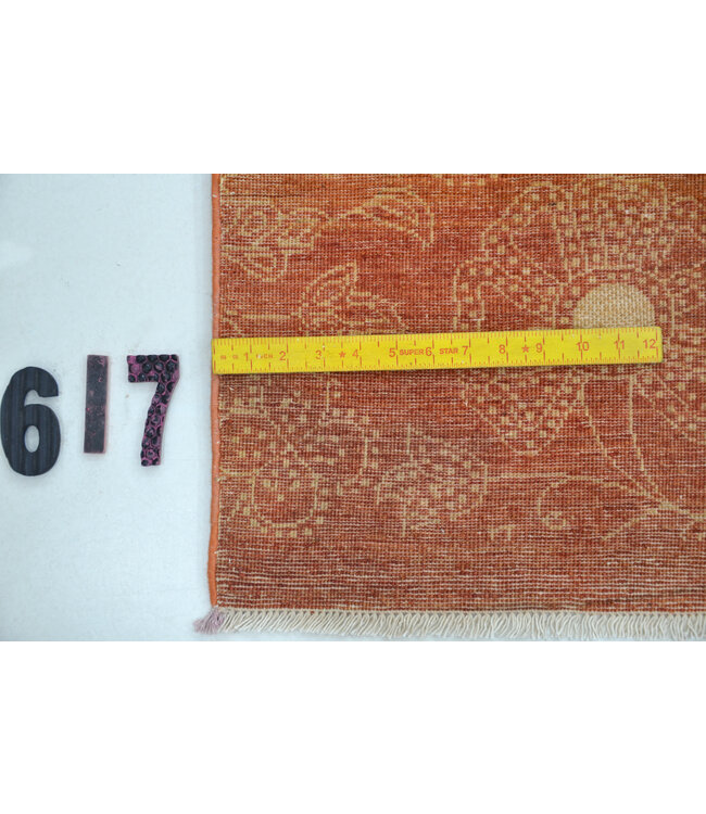 Modern Handgeknoopt Tapijt - Gabbeh Patroon - 348 x 265 cm - Oranje met Witte Stippen