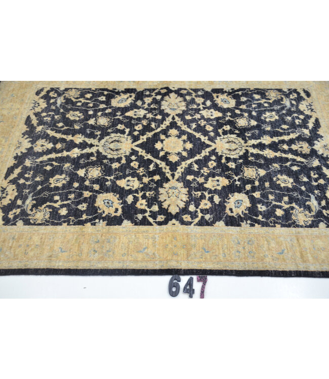 Vintage Handgeknoopt Tapijt - Zwart met Gouden Rand - 181 x 121 cm - Antieke Bloemenmotief