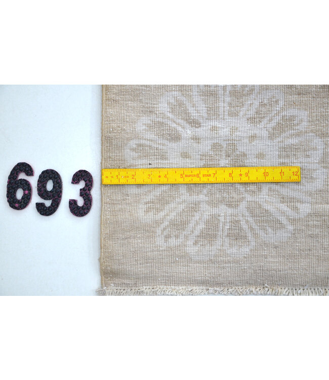 Vintage Beige Hand-Knotted Wool Rug, 418 x 312 cm, Floral Pattern