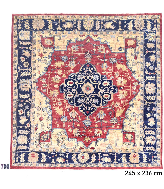 Antikes Rotes Handgeknüpfter Wollteppich, 245 x 236 cm, Kazak Blumenmuster