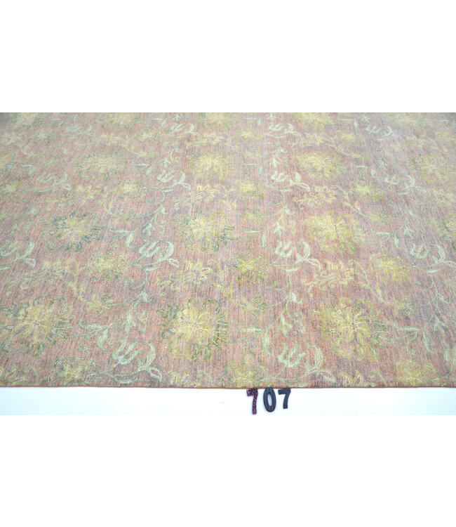 Pink-Green Ziegler Rug – Floral Pattern – 273 x 180 cm