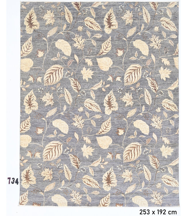Modern Gray Rug | Leaves Pattern | 253 x 192 cm | Hand-Knotted Wool Carpet