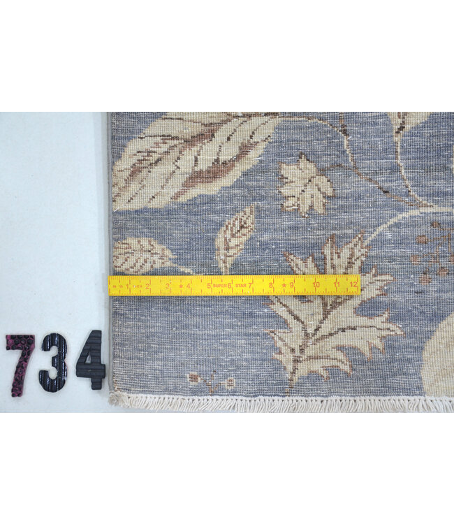 Modern Gray Rug | Leaves Pattern | 253 x 192 cm | Hand-Knotted Wool Carpet