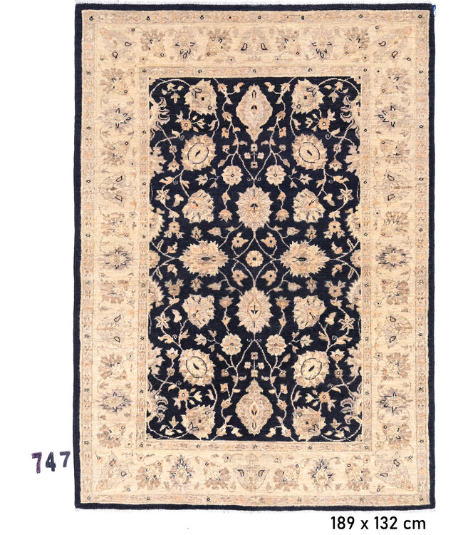 Zwart & Beige Ziegler Tapijt – Handgeknoopt – 189 x 132 cm – Wol