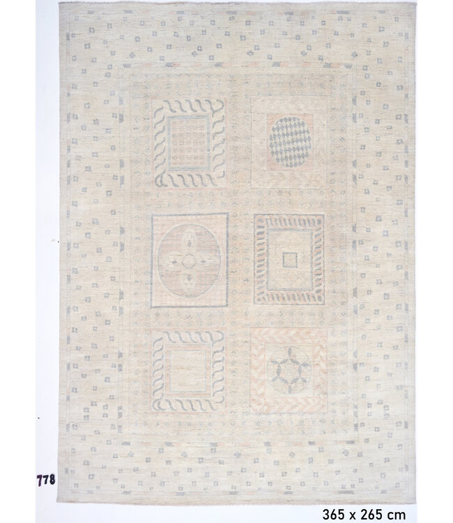 Ziegler Hand-Knotted Wool Rug - 365 x 265 cm