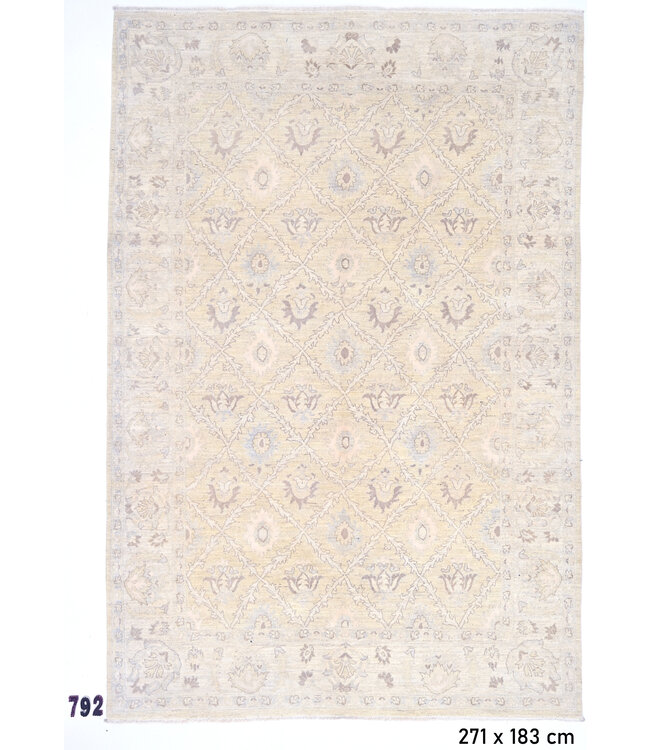 Light Beige-Lilac Ziegler Rug – Floral Pattern – 271 x 183 cm