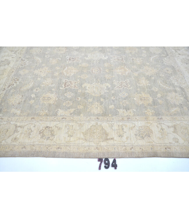 Grau-Beige Klassischer Teppich – Medaillonmuster – 241 x 197 cm