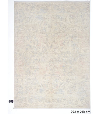 Light Beige Ziegler Rug – 293x210 cm – Hand-Knotted Wool Carpet with Soft Floral Design Light Beige Ziegler Rug – 293x210 cm – Hand-Knotted Wool Carpet with Soft Floral Design