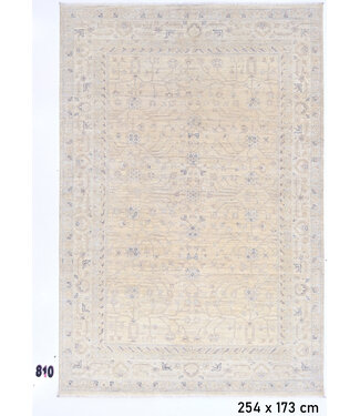Beige Ziegler vloerkleed – 254x173 cm – Handgeknoopt wollen tapijt met elegante blauwgrijze accenten Beige Ziegler vloerkleed – 254x173 cm – Handgeknoopt wollen tapijt met elegante blauwgrijze accenten