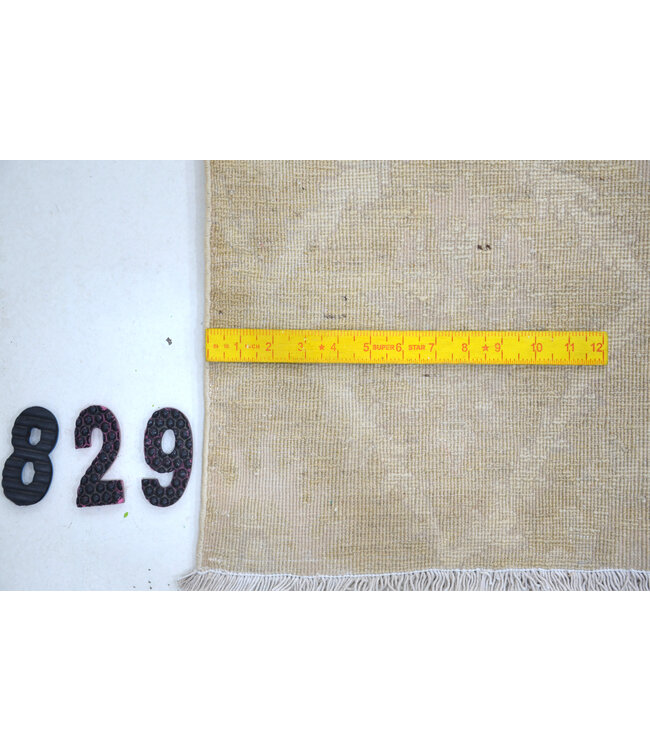 Rustic Lattice Rug – Hand-Knotted – 246 x 243 cm