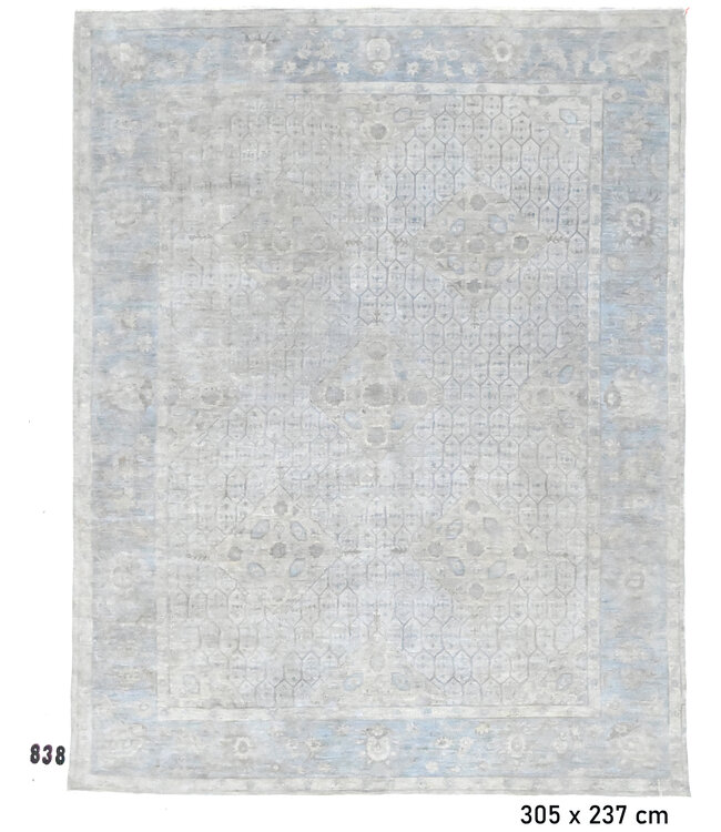 Light Grey Vintage-Look Rug – 305 x 237 cm – Hand-knotted Wool Carpet