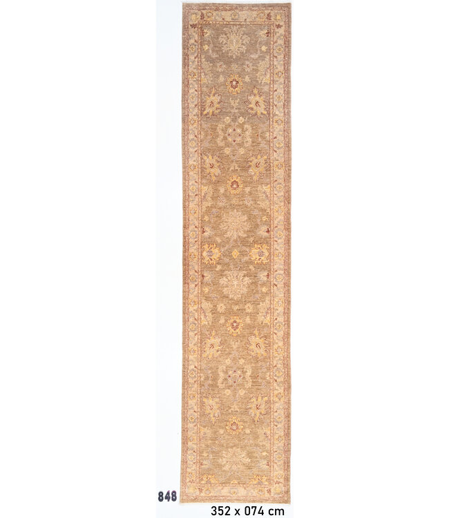 Ziegler Wollhandgeknüpfter Teppich in Beige mit Gelben und Roten Akzenten – 352 x 074 cm