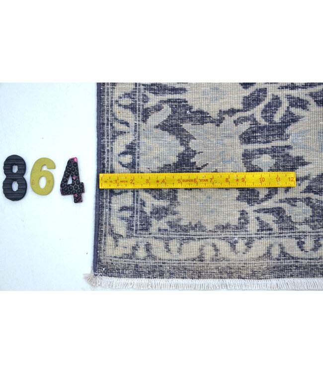 Hand-Knotted Wool Rug – Ziegler Pattern, Grey with Floral Motifs, 372x075 cm