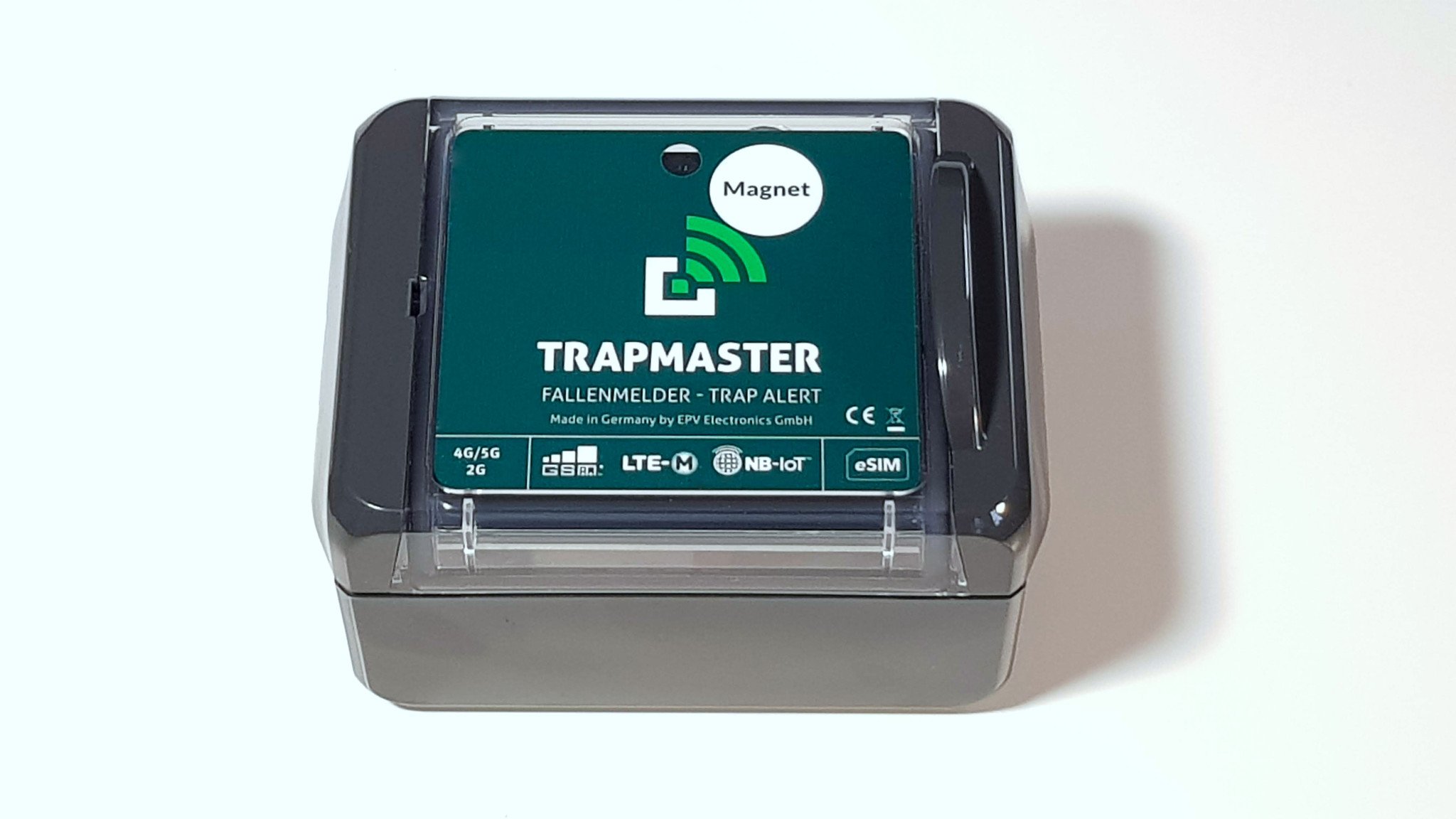 TRAPMASTER Version Neo mit Neigung und Magnetabriss vom Gehäuse