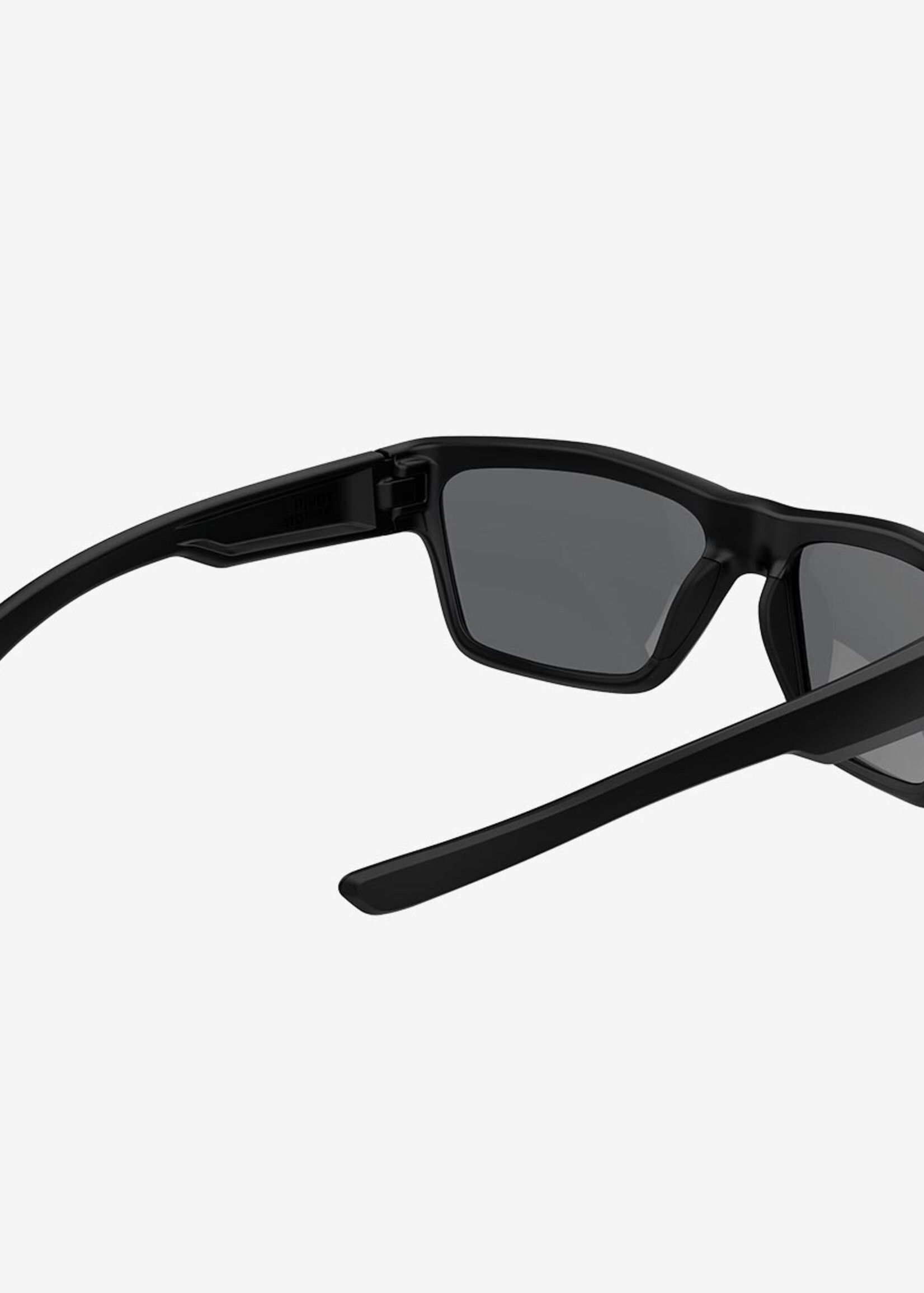 Magpul Pivot (Black Frame / Gray Lens)