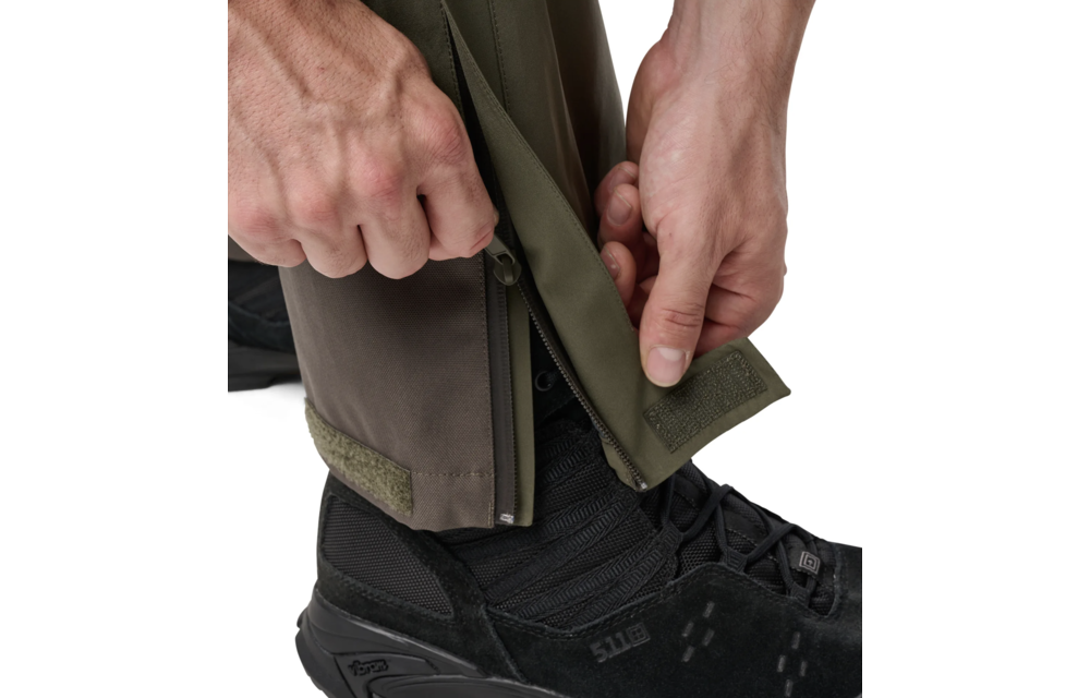 Force Rain Pants (Dark Navy)