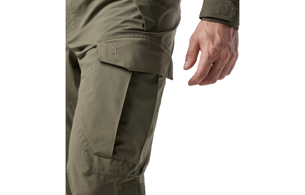Force Rain Pants (Dark Navy)