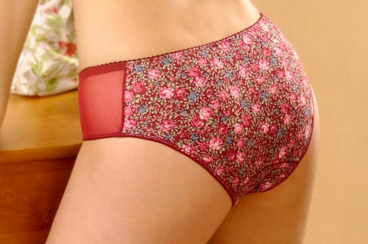 Benefit Mama Fiori slip