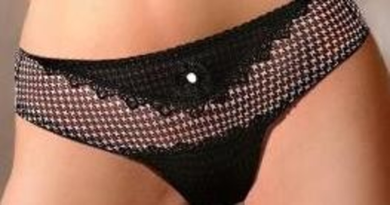 Benefit Mama Deni string