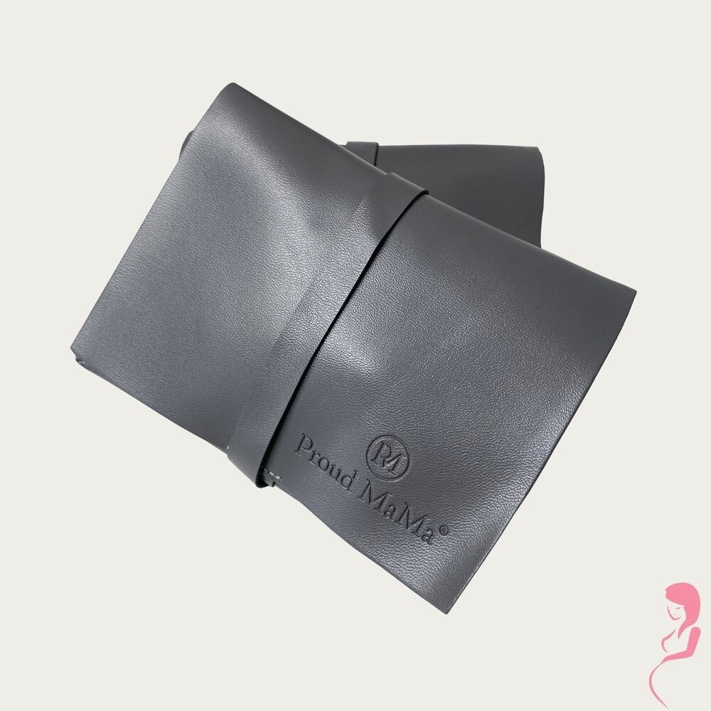 Proud MaMa Zwangerschapsketting Babybel Feline groen/taupe goud kleurige ketting Proud MaMa Zwangerschapsketting Babybel Feline groen/taupe goud kleurige ketting