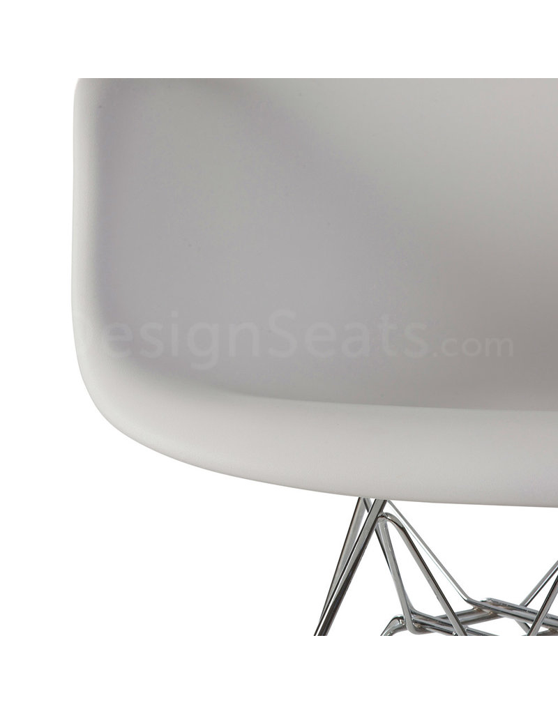 DAR Eames Chair White