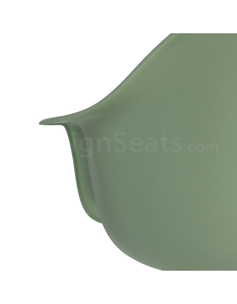 DAW Eames Design Chair Pastelgreen