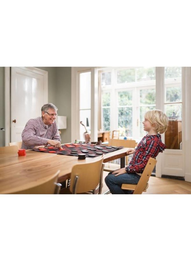 Checkers game set for indoors and outdoors