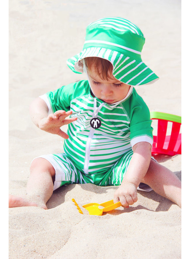 UV baby sun hat in green / white | Aruba