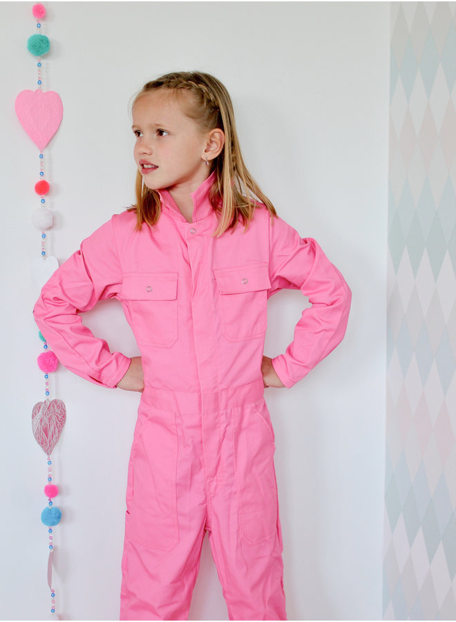 Twee kinderoveralls met korting