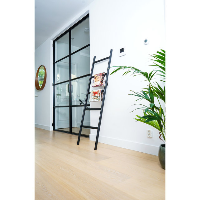Ladder zwart eiken Ladder zwart eiken