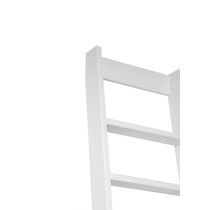 Ruimtebesparende trap wit beuken