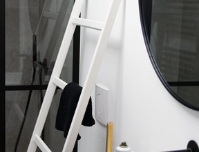 Badkamer ladder eikenhout wit