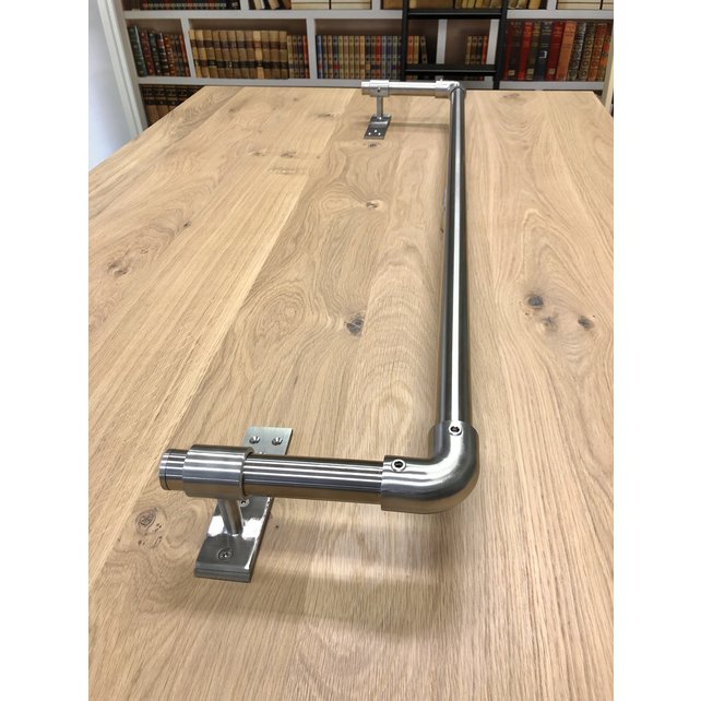 RVS trapleuning voor houten trap