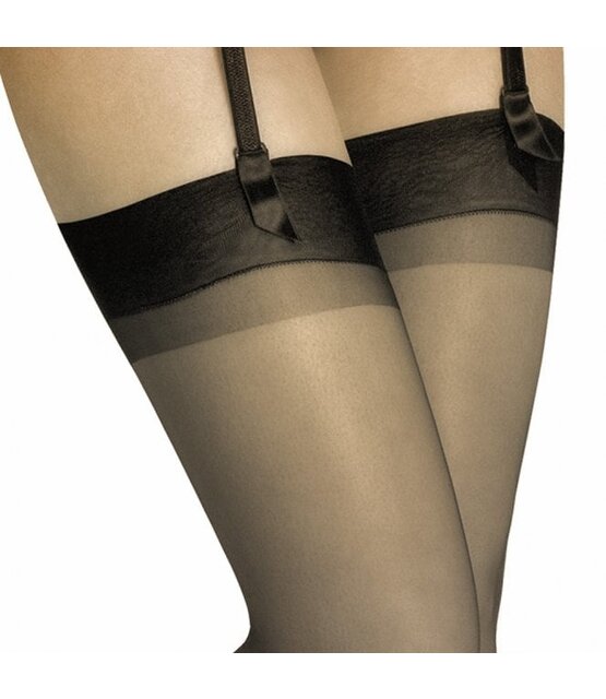 Clio Zwarte 10 Denier Jarretelkousen Met Naad Clio Zwarte 10 Denier Jarretelkousen Met Naad