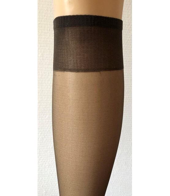 Pretty Polly 15D. Kneehighs with Comfort Top (3 pair) Pretty Polly 15D. Kneehighs with Comfort Top (3 pair)