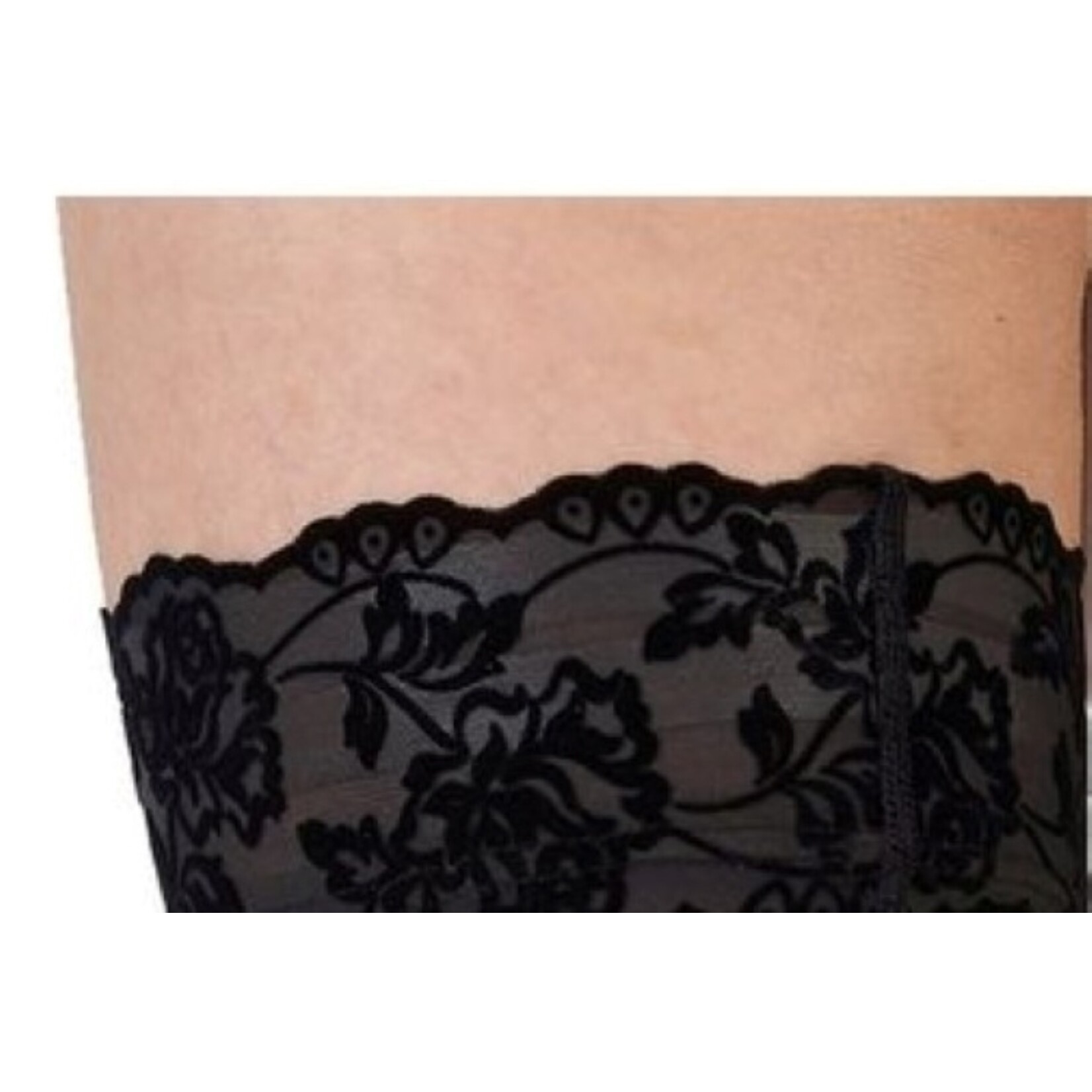 Pretty Polly  Flirty Velvet Lace Top Hold Ups met naad