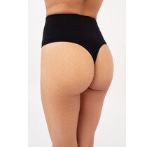 Naadloze string met licht corrigerend effect.