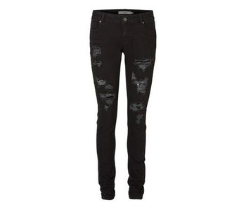 Jeans met scheuren