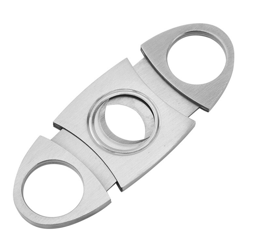 Sigarenknipper - Sigarensnijder - Sigaar Knippen - Ovaal - Metaal - Tot 22 mm dik - Zilver - 1 stuk afbeelding
