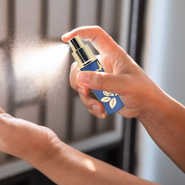 JVS Products Luxe Mini Parfum Flesje - Navulbaar - 10 ml - Reisflesje - Parfumverstuiver - Blauw / Goud kopen