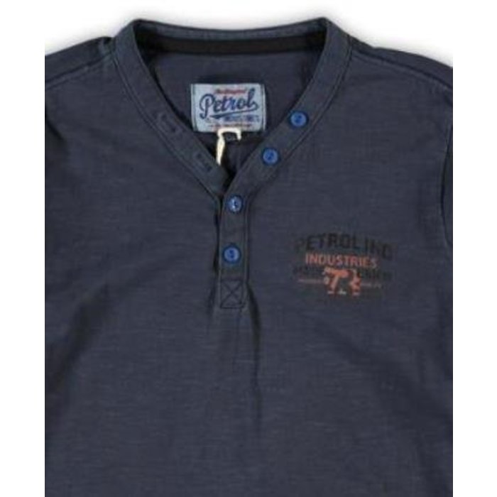 Petrol Industries V-longsleeve vintage blue wash