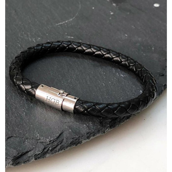 Atelier Albertine Vader-Zoon zwarte leren armband met gravure