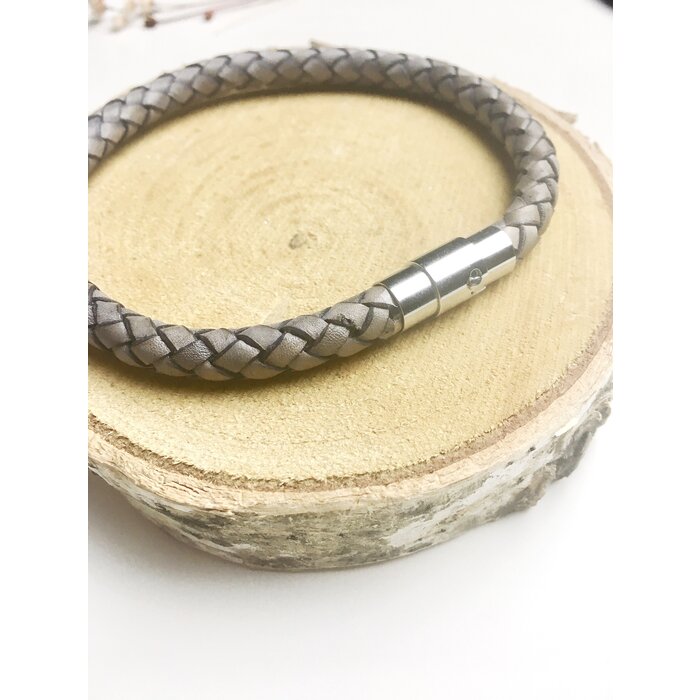 Atelier Albertine  vintage grey leren heren armband incl. graveren