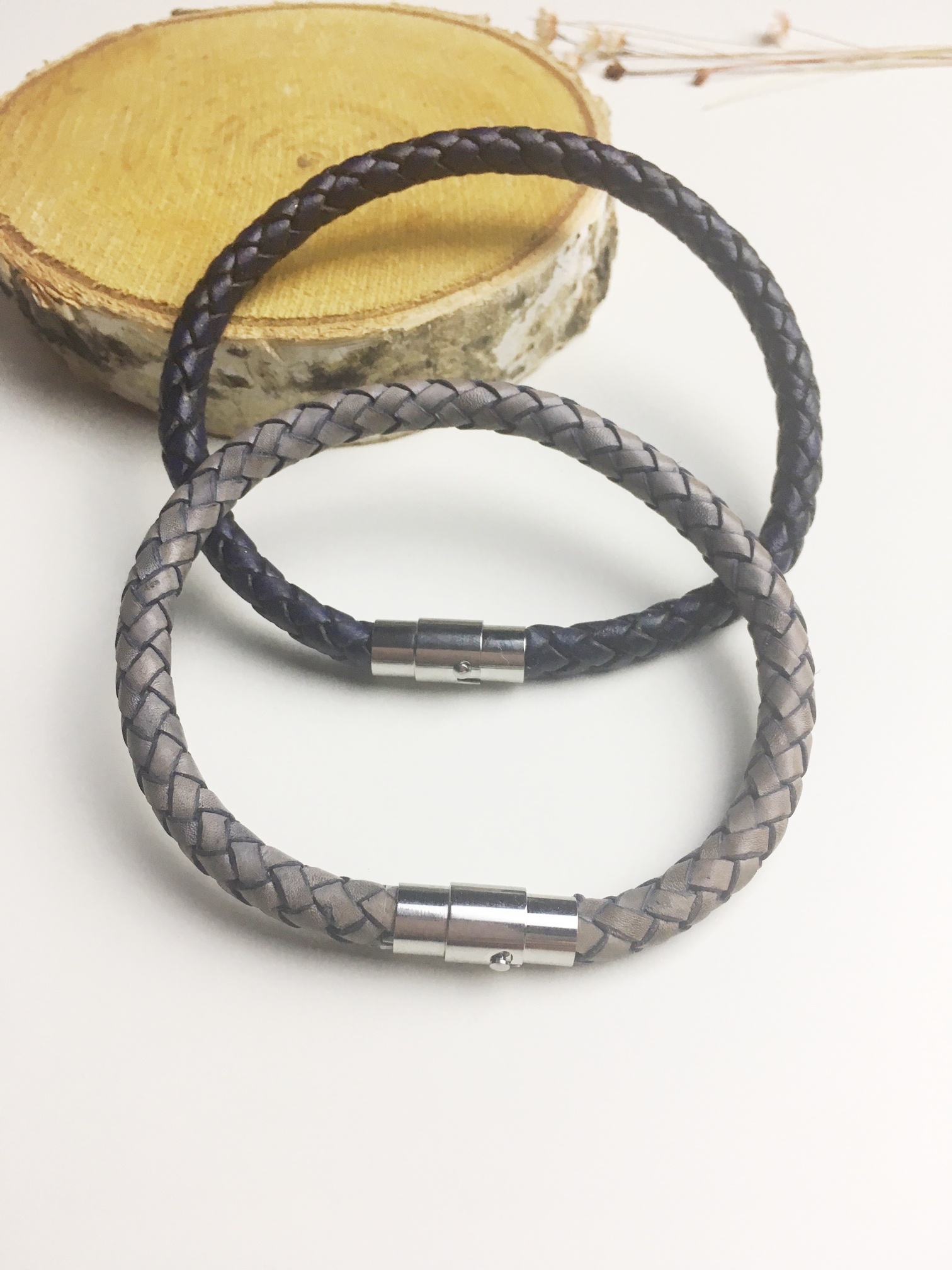 Atelier Albertine  vintage grey leren heren armband incl. graveren