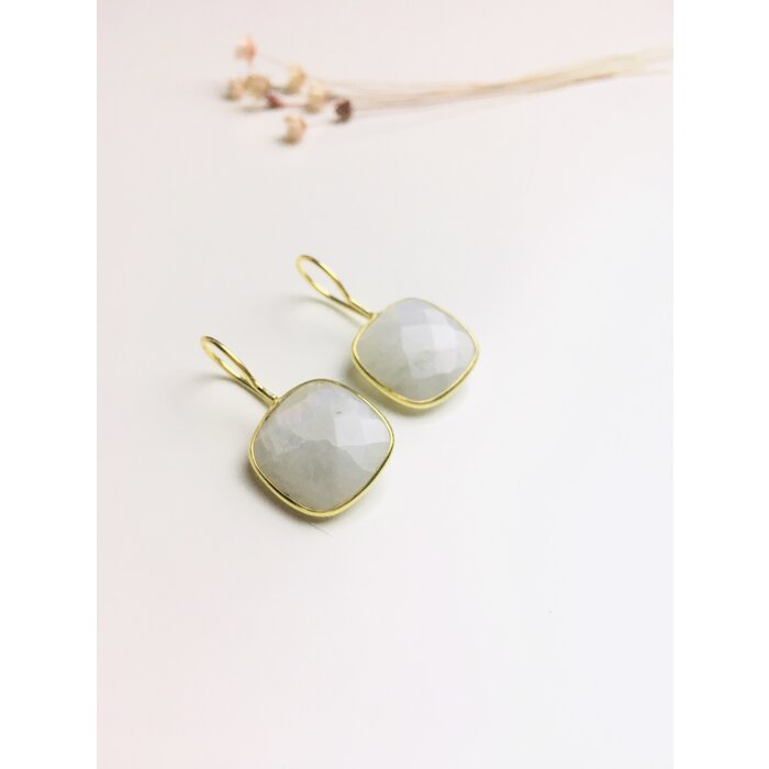 Atelier Albertine Goud Verguld sterling zilveren oorbellen Maansteen squar