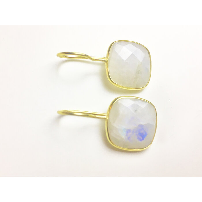 Atelier Albertine Goud Verguld sterling zilveren oorbellen Maansteen squar